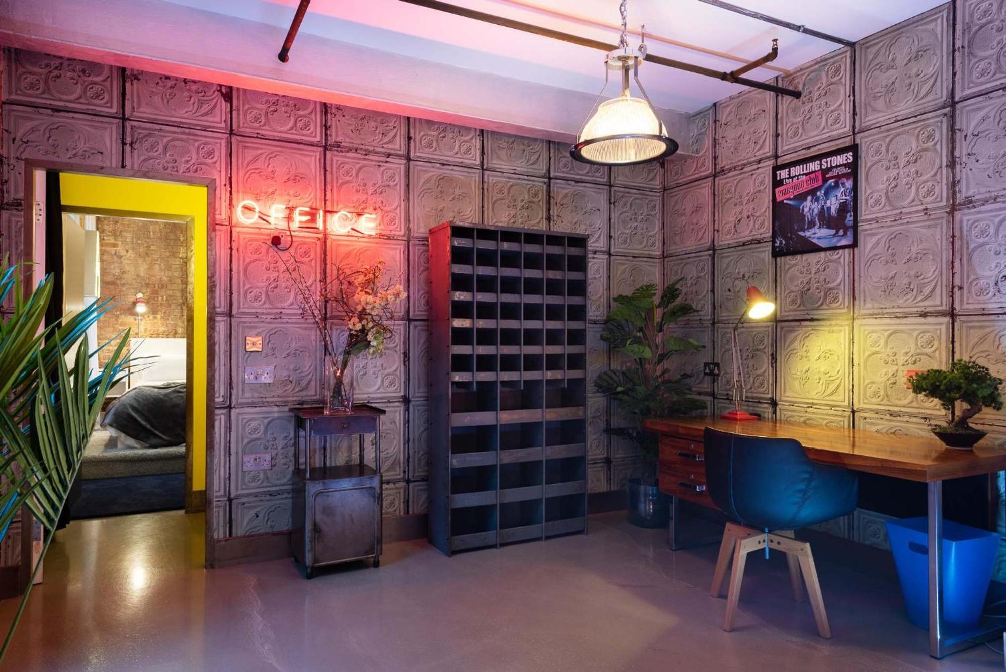 Amazingly Luxurious Loft Apartment, Soho - 3 Bedrooms, 2 Bath & Office London Luaran gambar