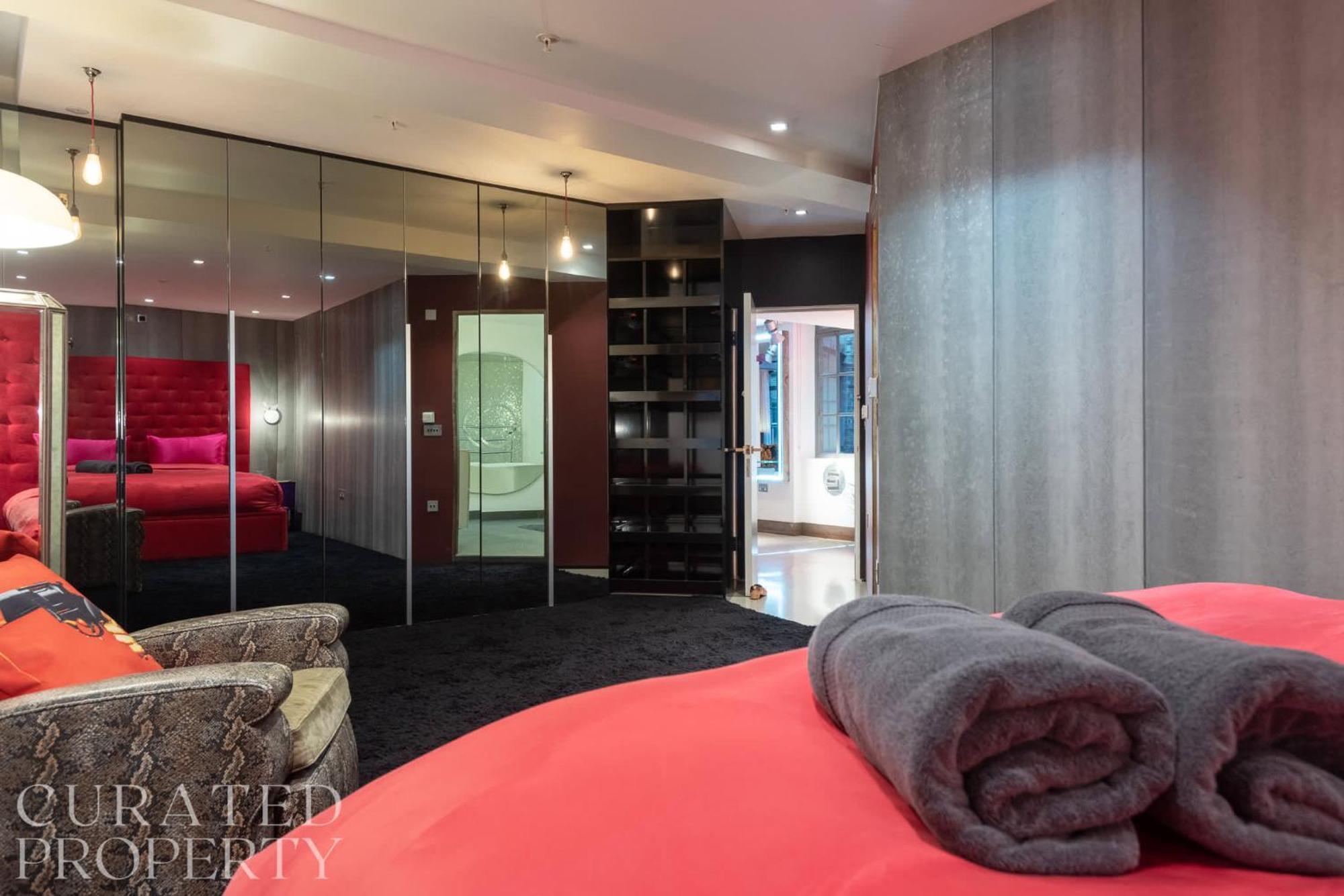 Amazingly Luxurious Loft Apartment, Soho - 3 Bedrooms, 2 Bath & Office London Luaran gambar